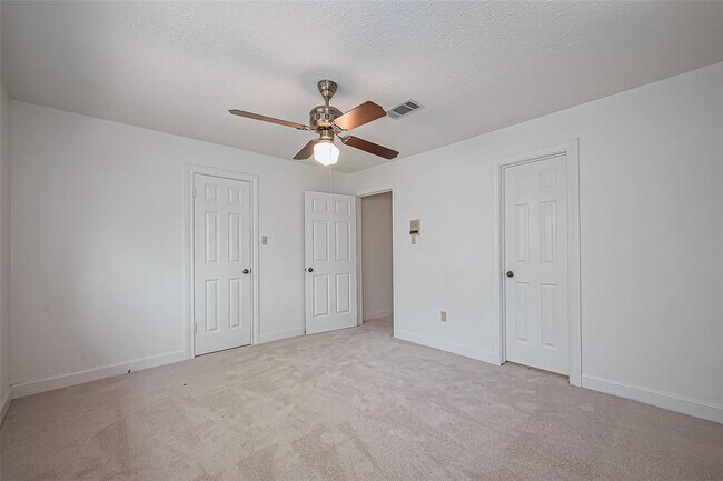 Building Photo - 18307 Champion Forest Dr