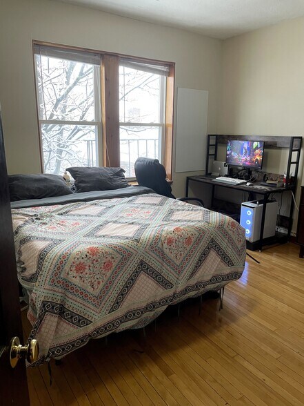 Building Photo - 30 Highgate St