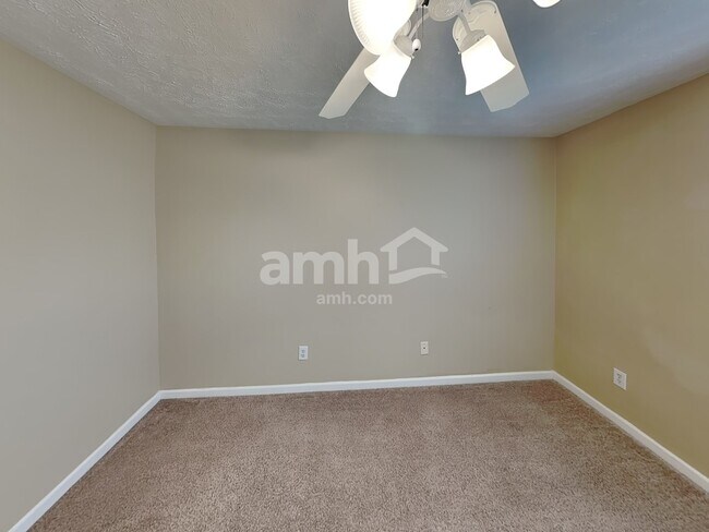 Building Photo - 4006 Pennick Ct