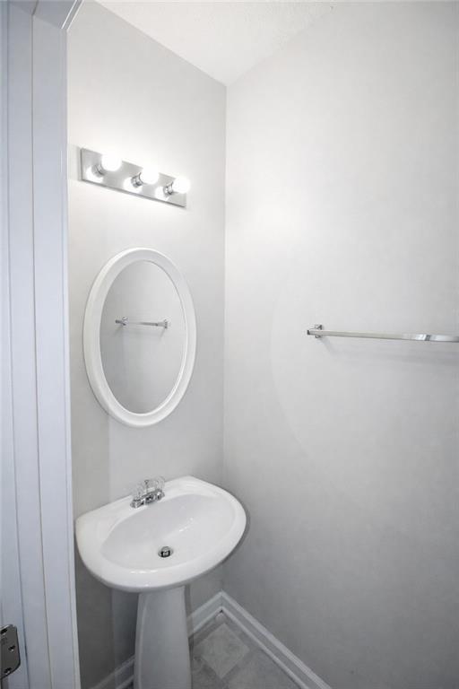 Building Photo - 1402 Bayrose Cir