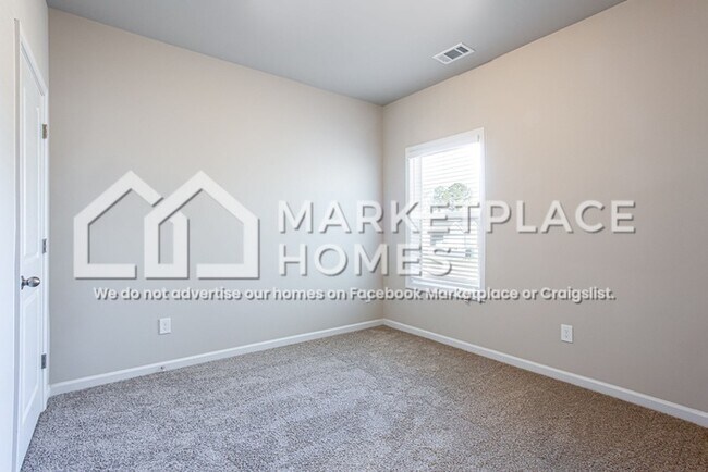 Building Photo - 232 W L Miller Dr