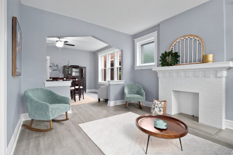 Building Photo - 3526 S Spring Ave