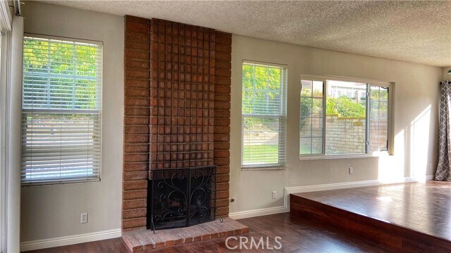 Building Photo - 1830 N Fairgreen Dr