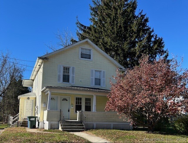 Primary Photo - 19 Hawkins St