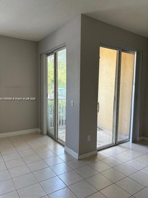 Building Photo - 2111 Shoma Dr