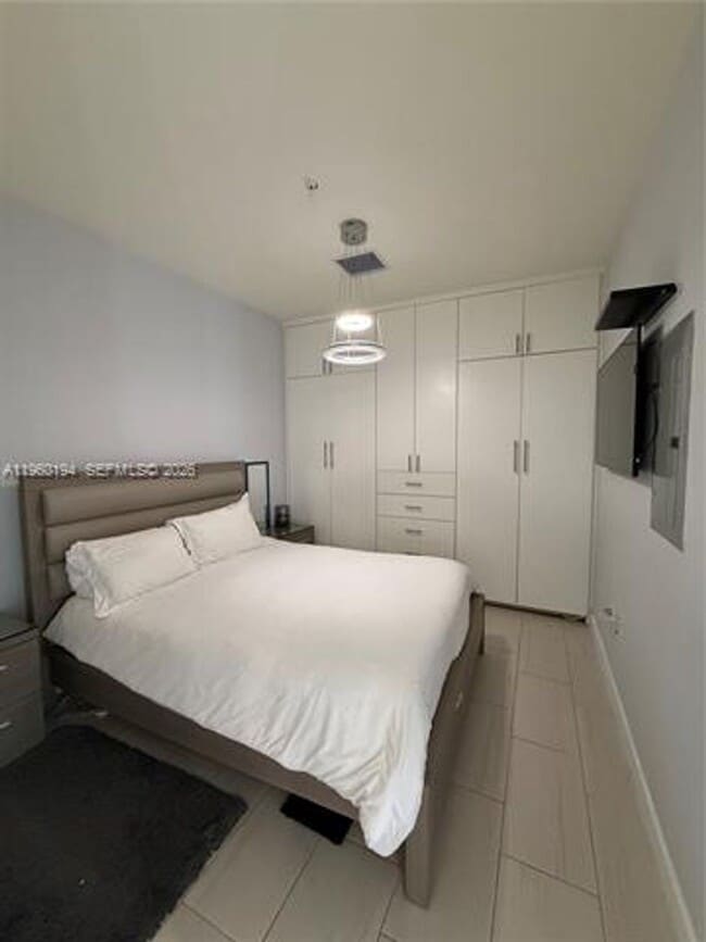 Building Photo - 7815 NW 104th Ave