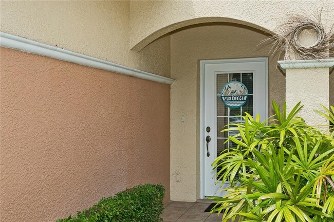Building Photo - 6319 Vista Verde Dr W