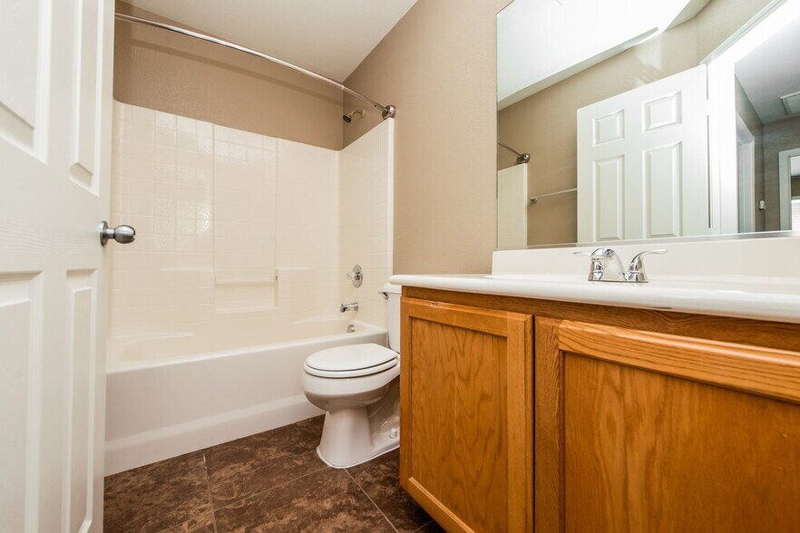 Building Photo - 8225 W Wildwood Glen Dr