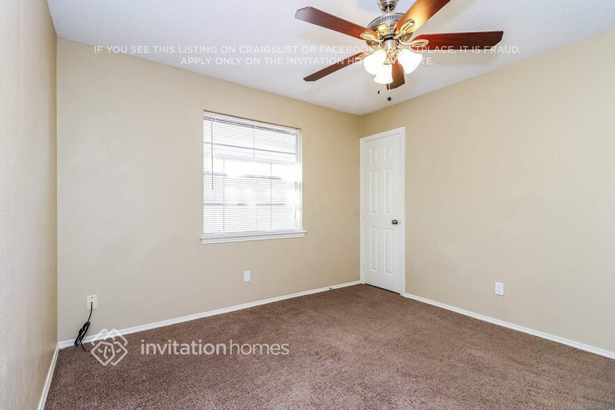Building Photo - 4719 Crest Dr