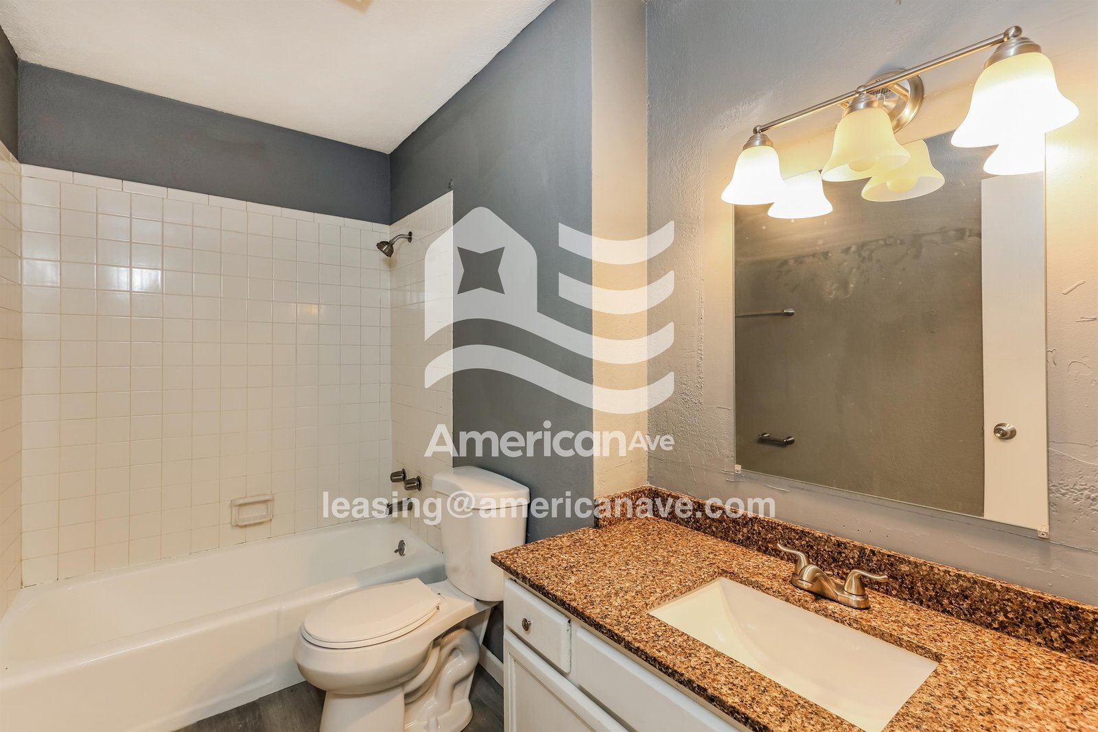 Building Photo - 722 9th Ave