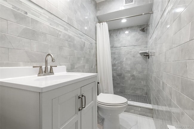 Building Photo - 120 N Forest Ave