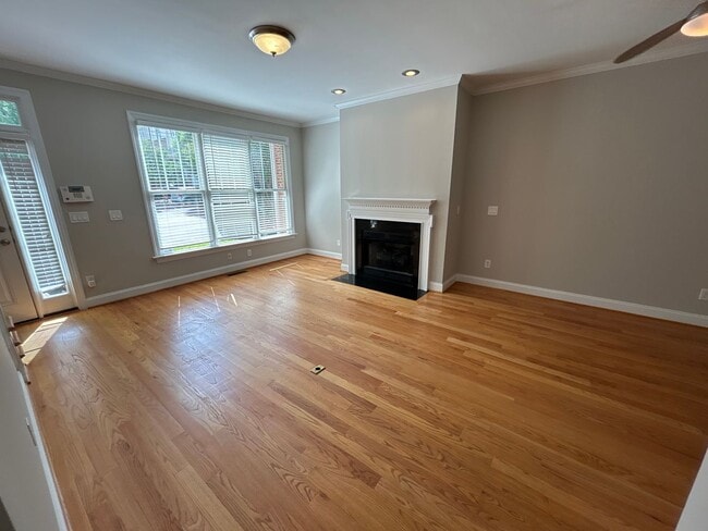 Building Photo - 3 Bedroom | 3.5 Bathroom Raleigh Townhome