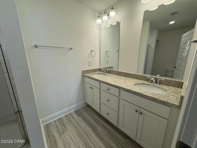 Building Photo - 147 Ellery Ln