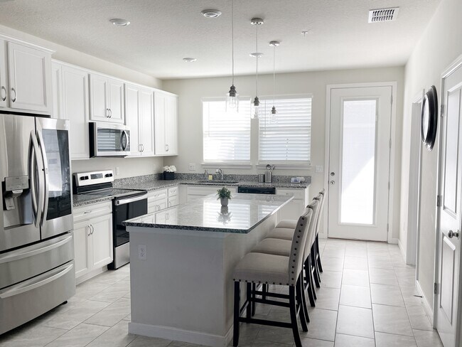 Building Photo - 5319 Sapling Sprout Dr