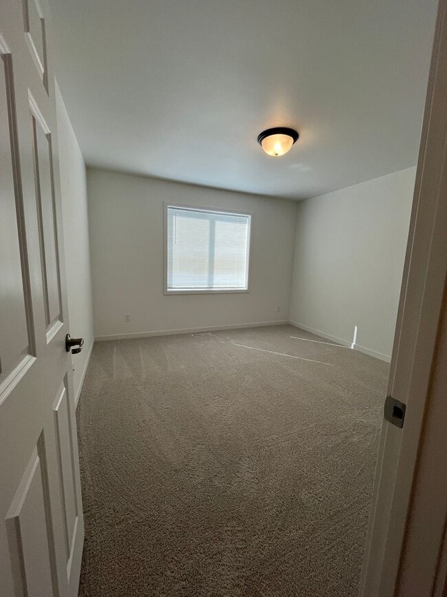 Building Photo - The Wilds Townhomes