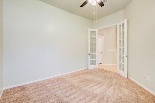 Building Photo - 802 Childers Ct