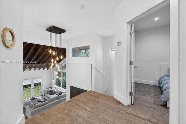 Building Photo - 3231 Salzedo St