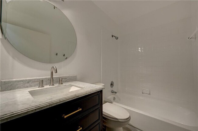 Building Photo - 3457 NW 44th St
