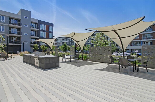 Building Photo - 890 White Moonstone Loop