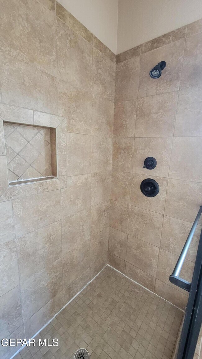 Building Photo - 11512 Porfirio Payan Dr