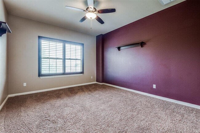 Building Photo - 359 Whispering Wind Way