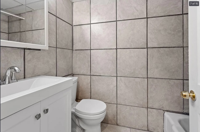 Building Photo - 120 Bradlee St