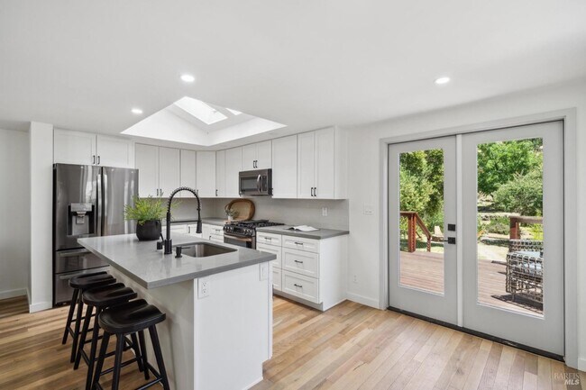 Building Photo - 2188 First Ave