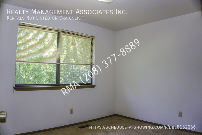 Building Photo - 4319 Rose Hill Ct