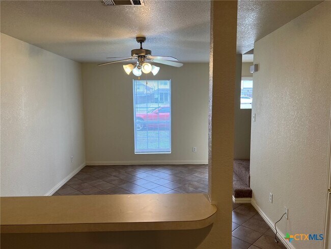 Building Photo - 4505 Jeff Scott Dr