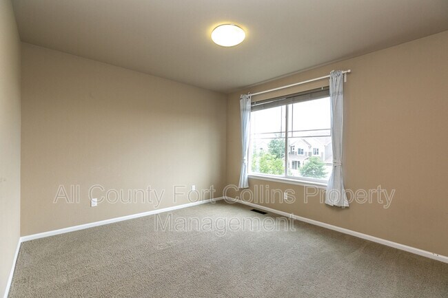 Building Photo - 3608 Voyager Ln