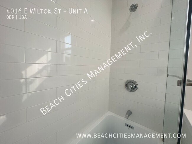 Building Photo - 4016 E Wilton St