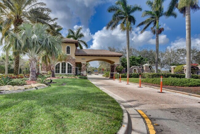 Building Photo - 8240 NW 105th Ln