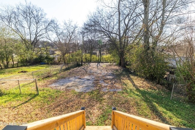 Building Photo - 1422 Beaumont Ave