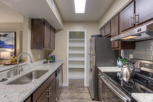 Primary Photo - Comfort Meets Style | Ask About Move-In Sp...