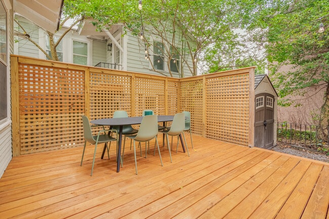 Building Photo - Bungalow Heaven in Baldwin Park!