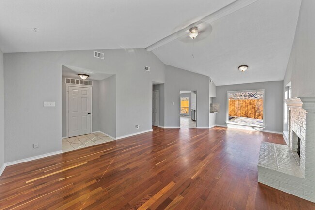 Building Photo - 128 Overbrook Dr