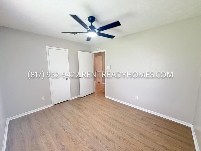Building Photo - 2524 Pinon Ct