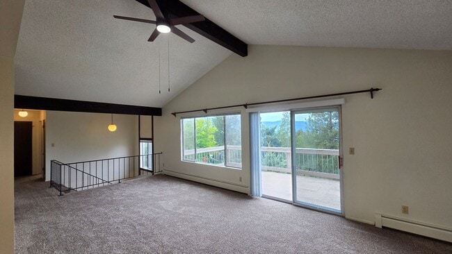 Building Photo - 411 Westview Dr