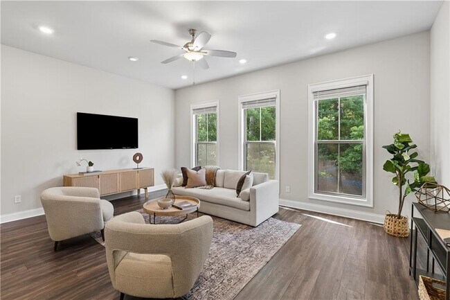 Building Photo - 857 Constellation Dr