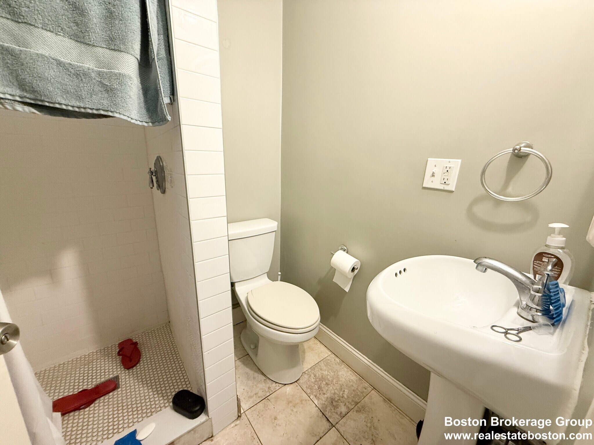 Building Photo - 3977 Washington St