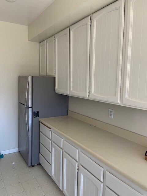 large kitchen - 8 Museum Way