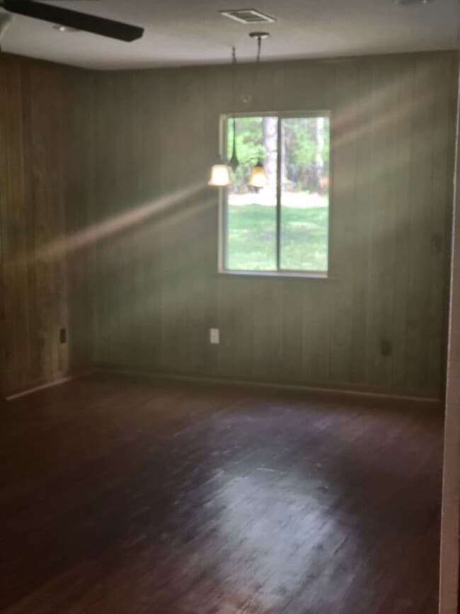 Building Photo - 11135 Arrowhead Rd