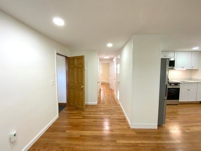 Building Photo - 197 W Wyoming Ave