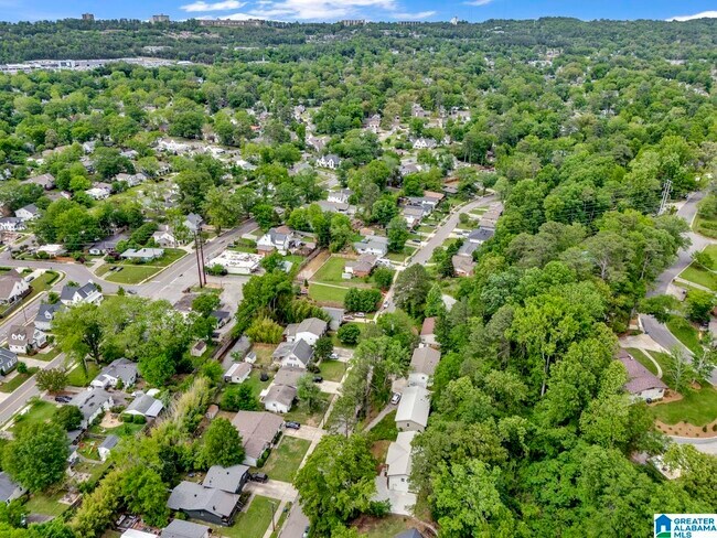 Building Photo - 917 S Forrest Dr
