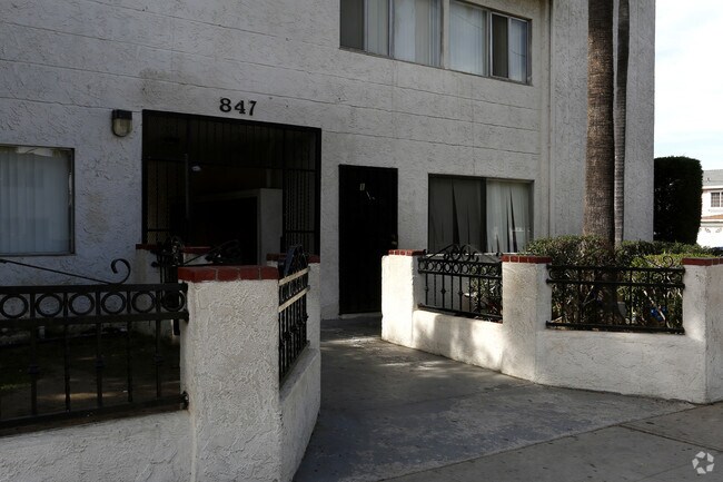 Building Photo - 847 North King Avenue