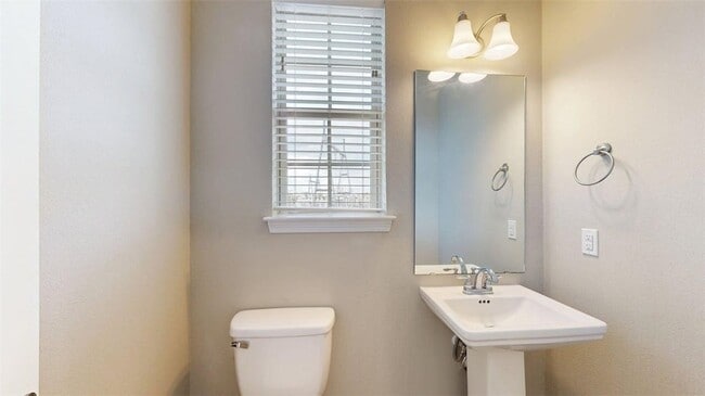 Building Photo - 2149 Big River St