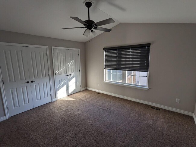 Building Photo - 715 Cherrywood Cir
