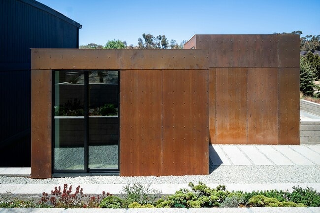Building Photo - 3674 Godsall Ln