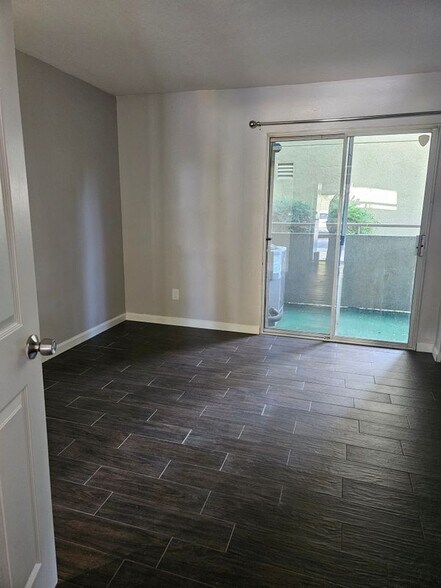 Building Photo - 15341 Hunsaker Ave