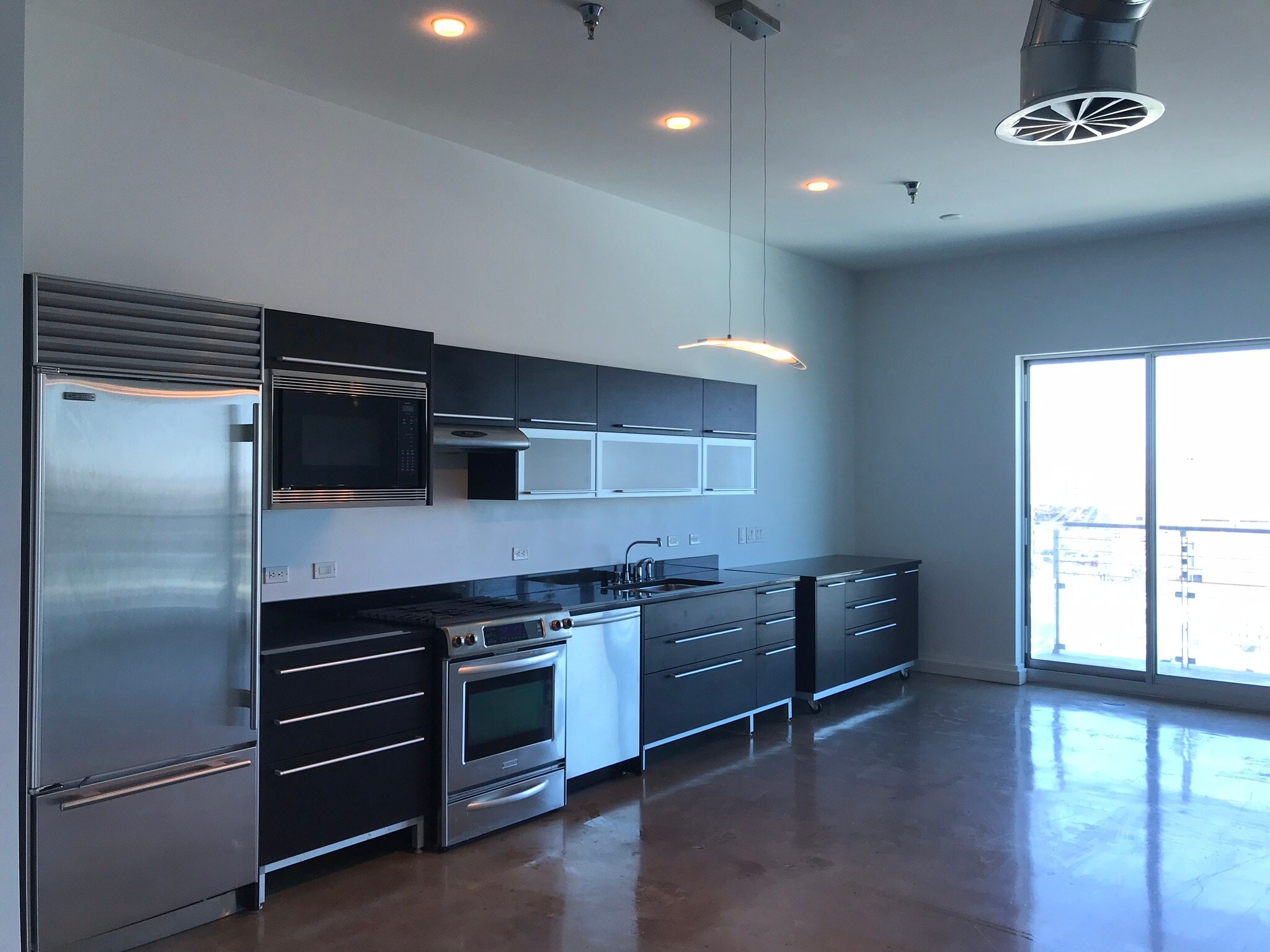 Upscale appliance - 200 Hoover Ave
